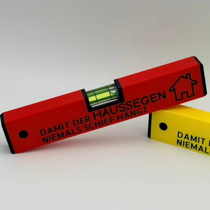 Geschenk zum Einzug Wasserwaage mit Spruch "Damit der Haussegen niemals schief hängt"
