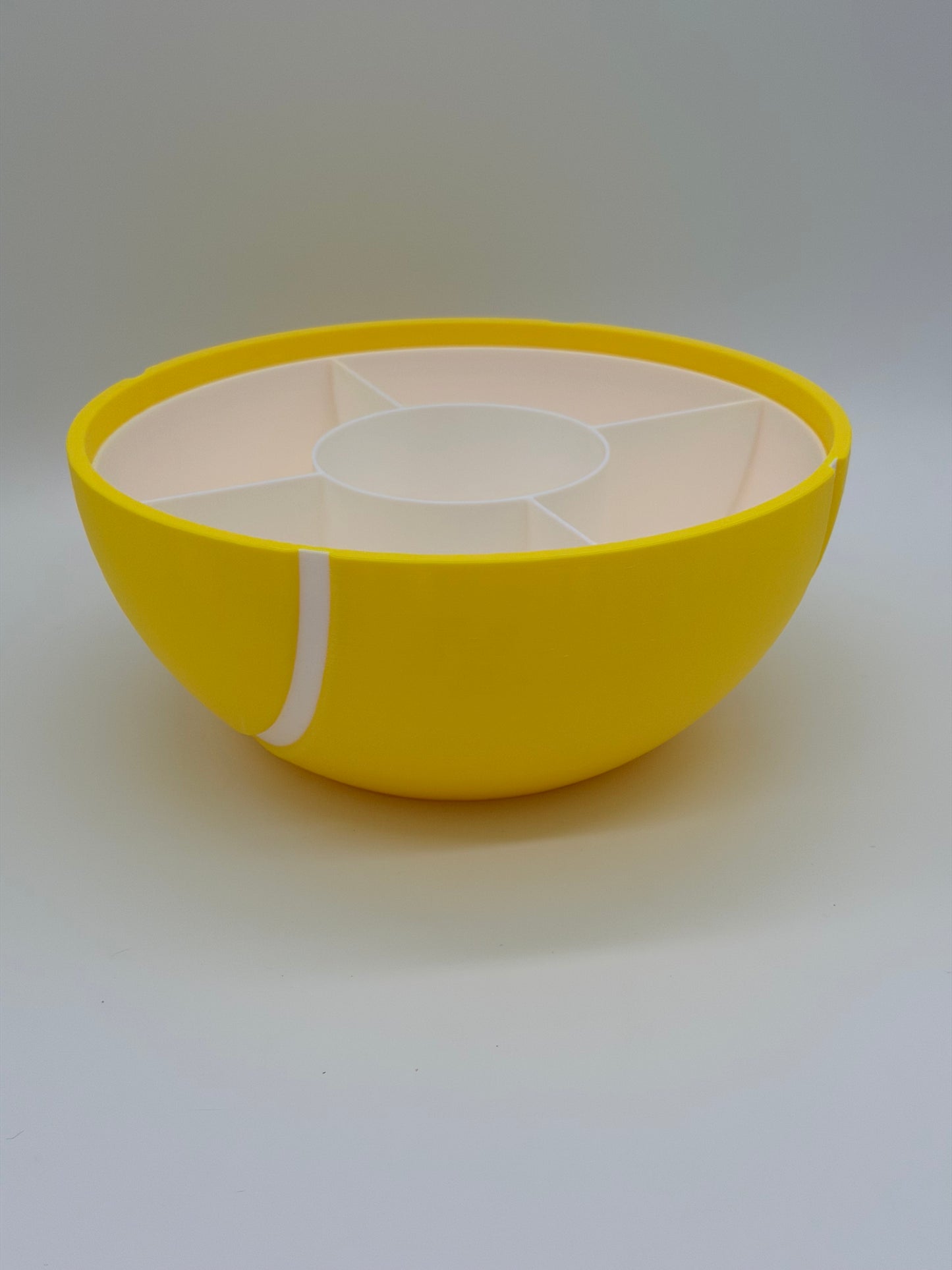 Tennisball Snackschale mit 4 Fächern | Tennis Deko & Geschenk | Snack Schale Gelb Weiß | Servierschale für Snacks | Tennis Geschenkidee
