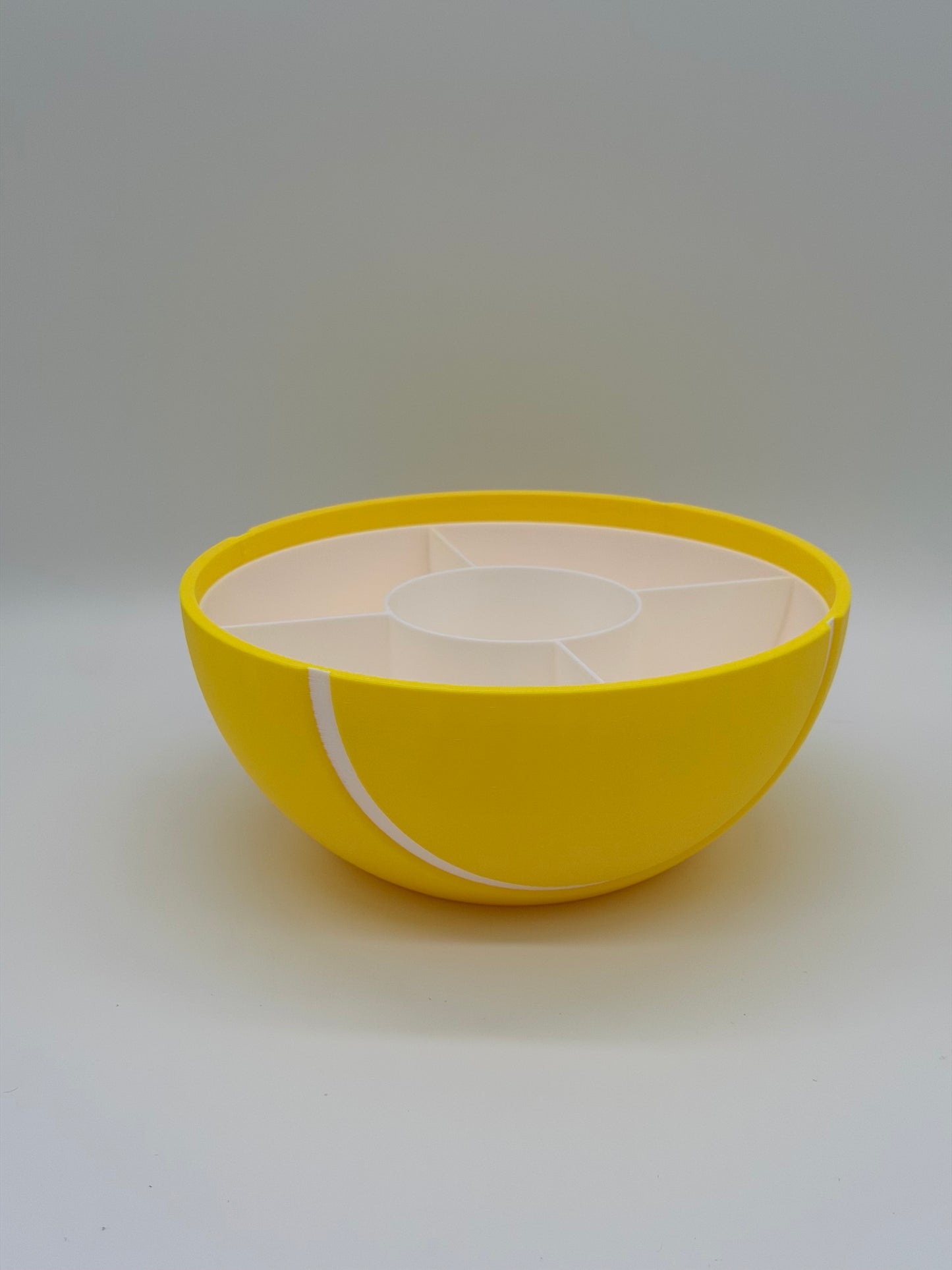 Tennisball Snackschale mit 4 Fächern | Tennis Deko & Geschenk | Snack Schale Gelb Weiß | Servierschale für Snacks | Tennis Geschenkidee