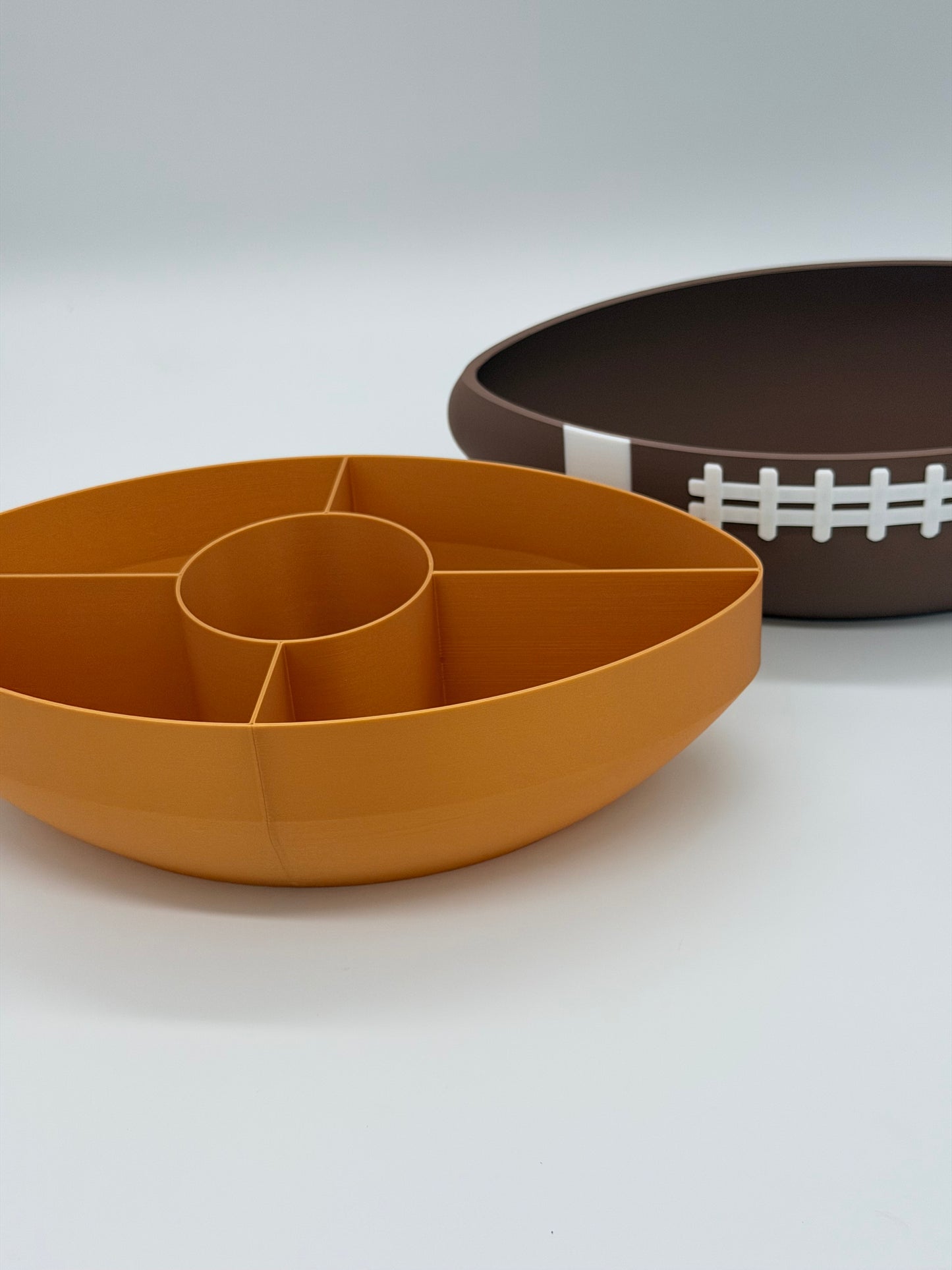American Football Snackschale mit Inlay Innenschale | Unterteilter Party Snack Teller für Super Bowl | Geschenk für Football Fans & Männer