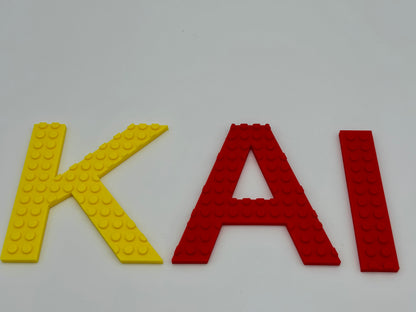 Buchstaben Namen mit Klemmbaustein Noppen